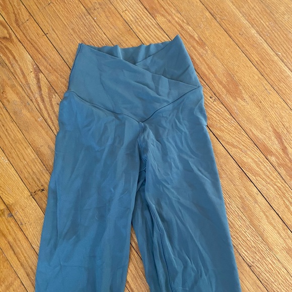 Blueish green cross over leggings - Picture 2 of 3